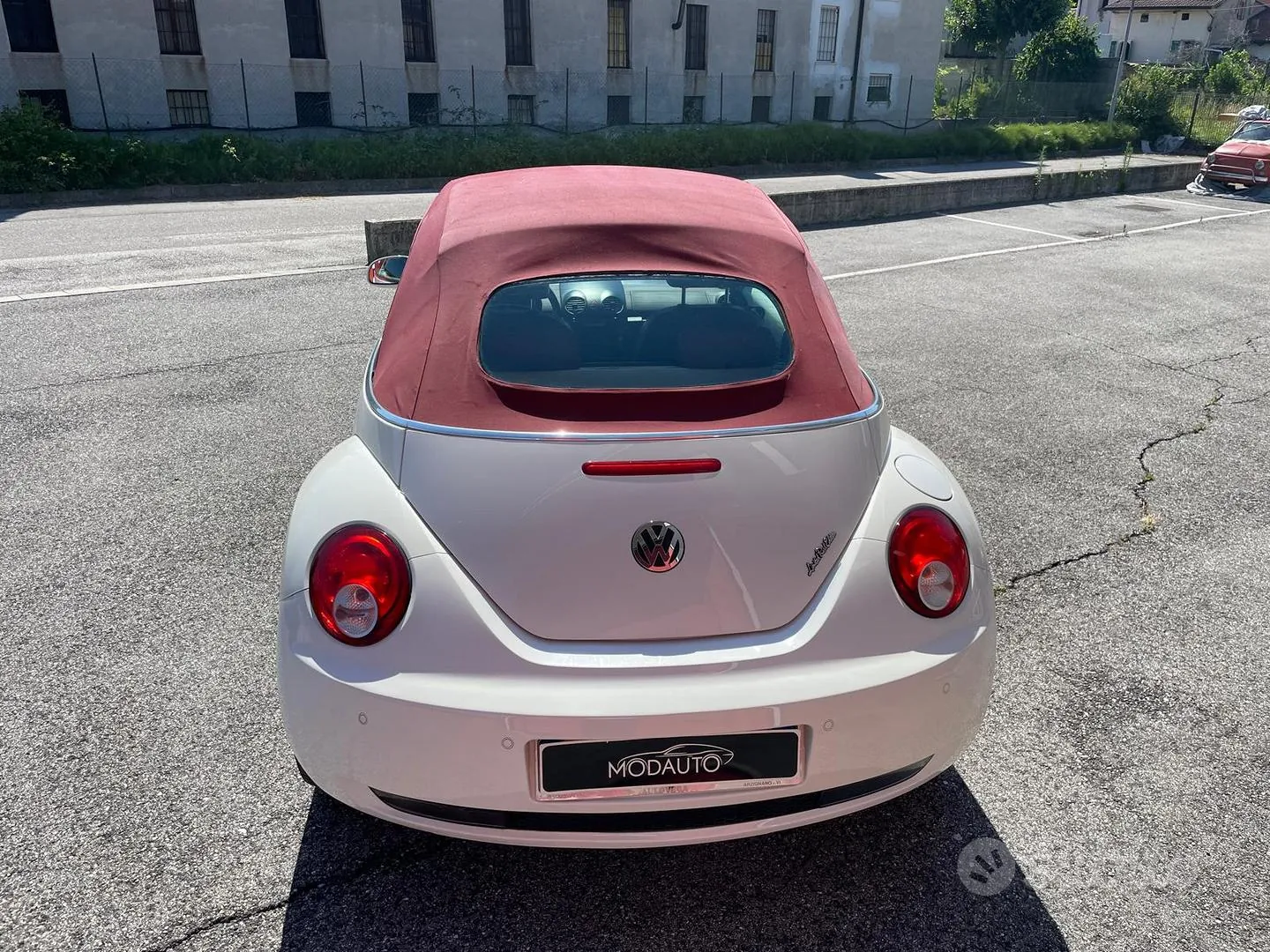 Volkswagen New Beetle 2009 photo 3