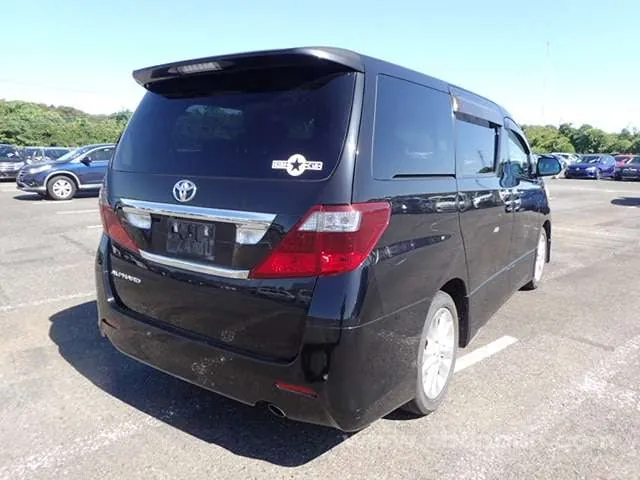 Toyota Alphard 2010 photo 4