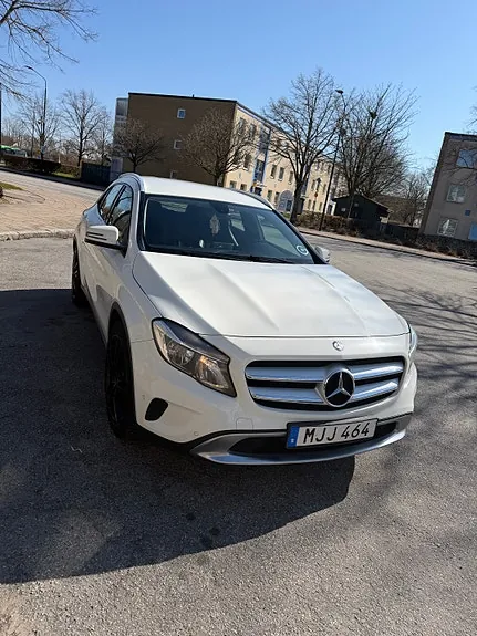 Mercedes-Benz Gla220