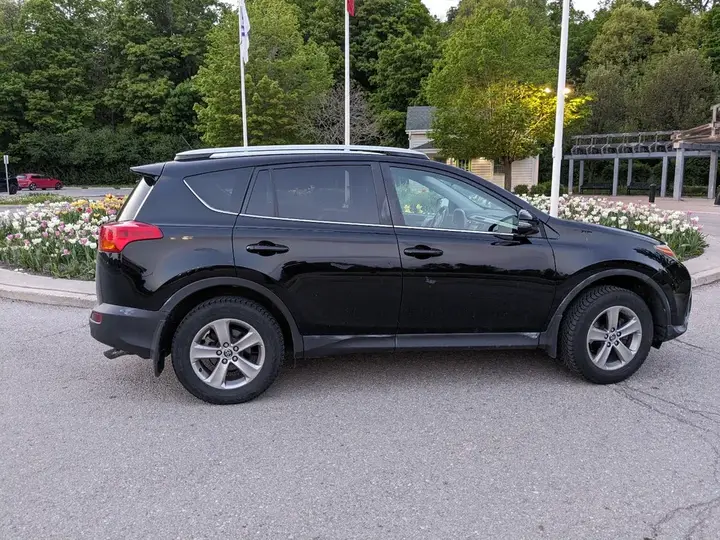Toyota Rav4 2015 photo 2