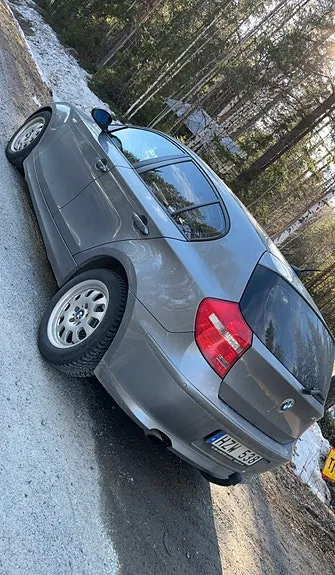 BMW 118D 2009 photo 3