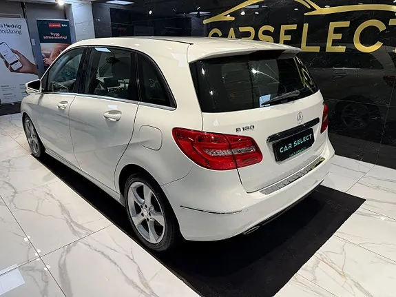 Mercedes-Benz B180 2015 photo 3