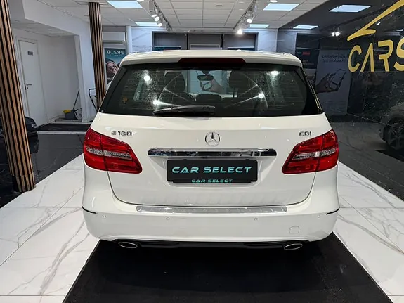 Mercedes-Benz B180 2015 photo 4