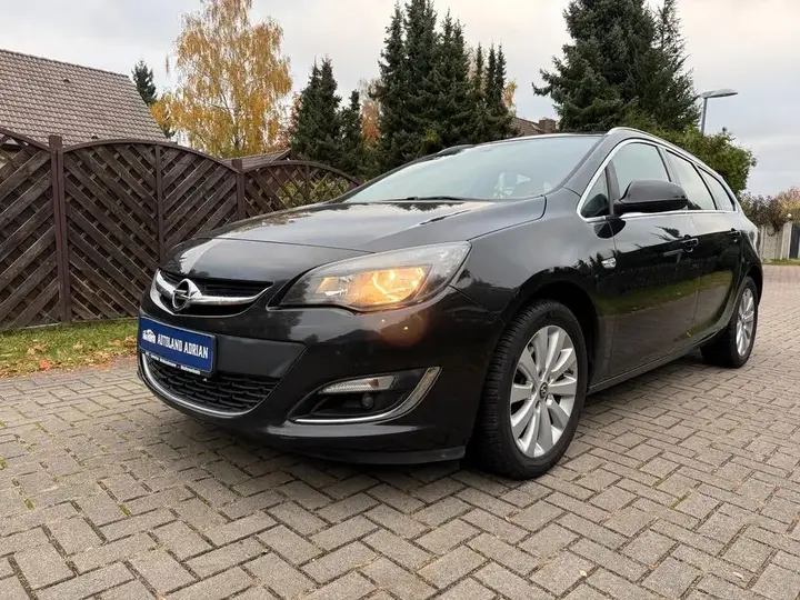 Opel Astra J