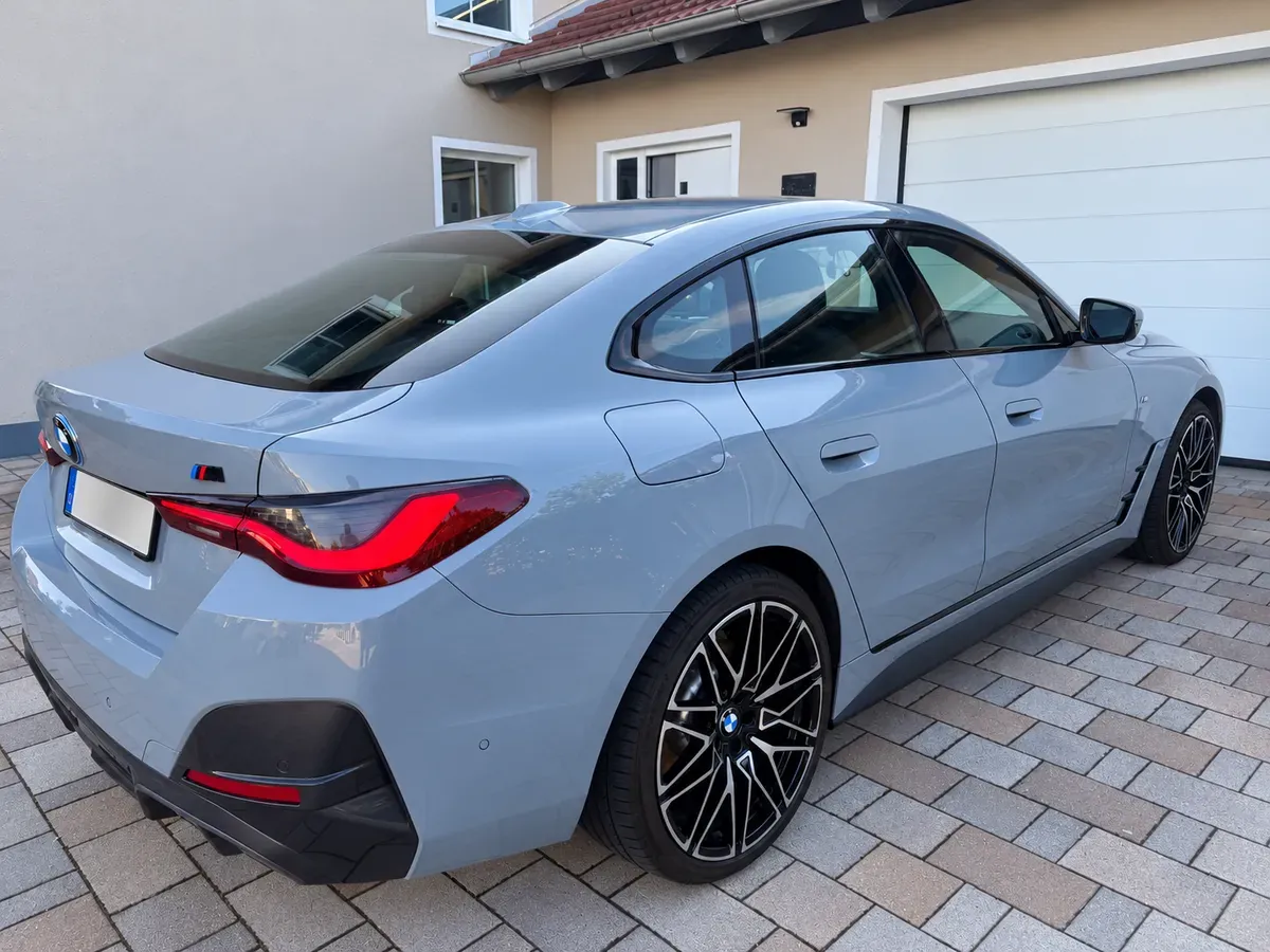 BMW I4
