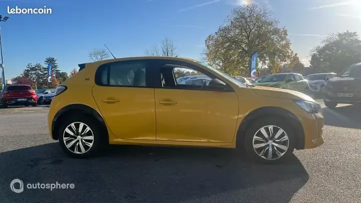 Peugeot 208 2022 photo 4