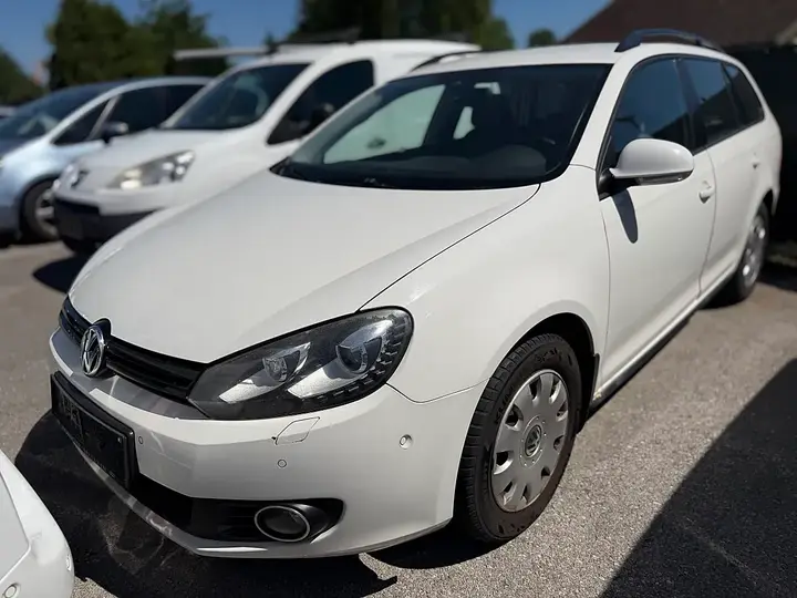 Volkswagen Golf 2011 photo 2