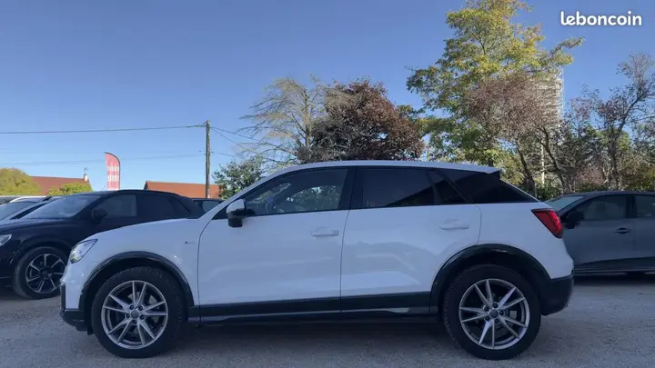 Audi Q2 2017 photo 4