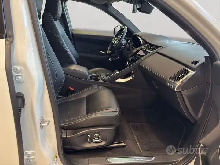 Jaguar E-Pace 2021 photo 3
