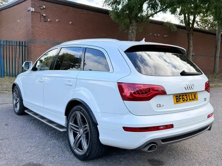 Audi Q7 2013 photo 3