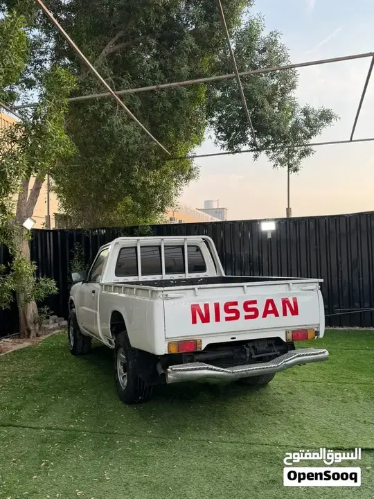 Nissan Patrol 2000 photo 2