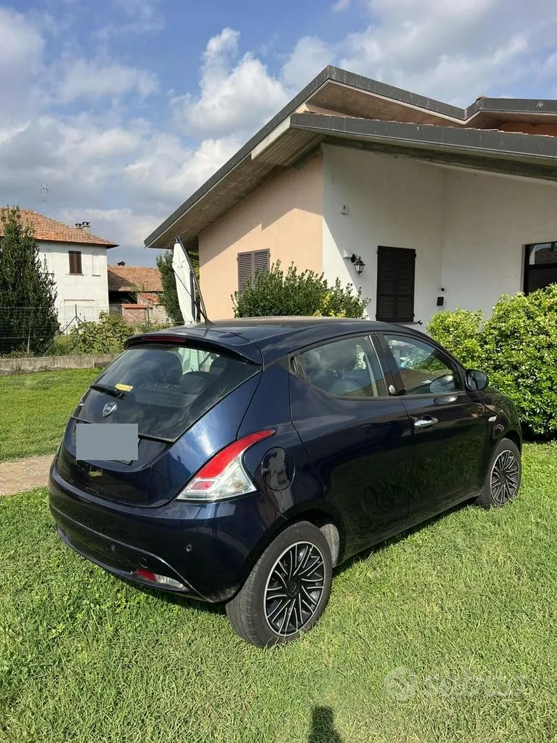 Lancia Ypsilon 2019 photo 2