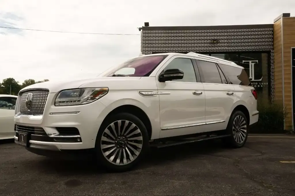 Lincoln Navigator