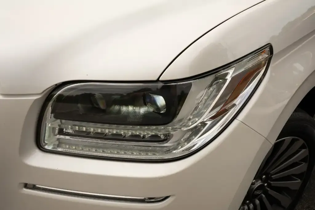 Lincoln Navigator 2019 photo 2
