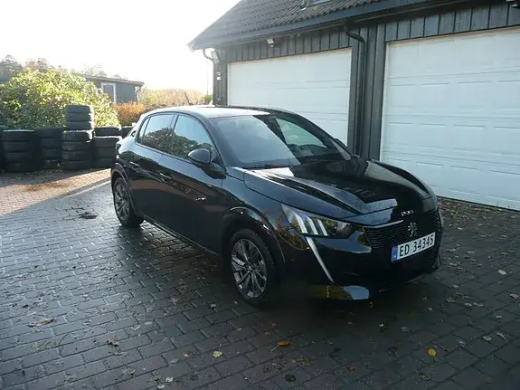 Peugeot 208 2022 photo 3