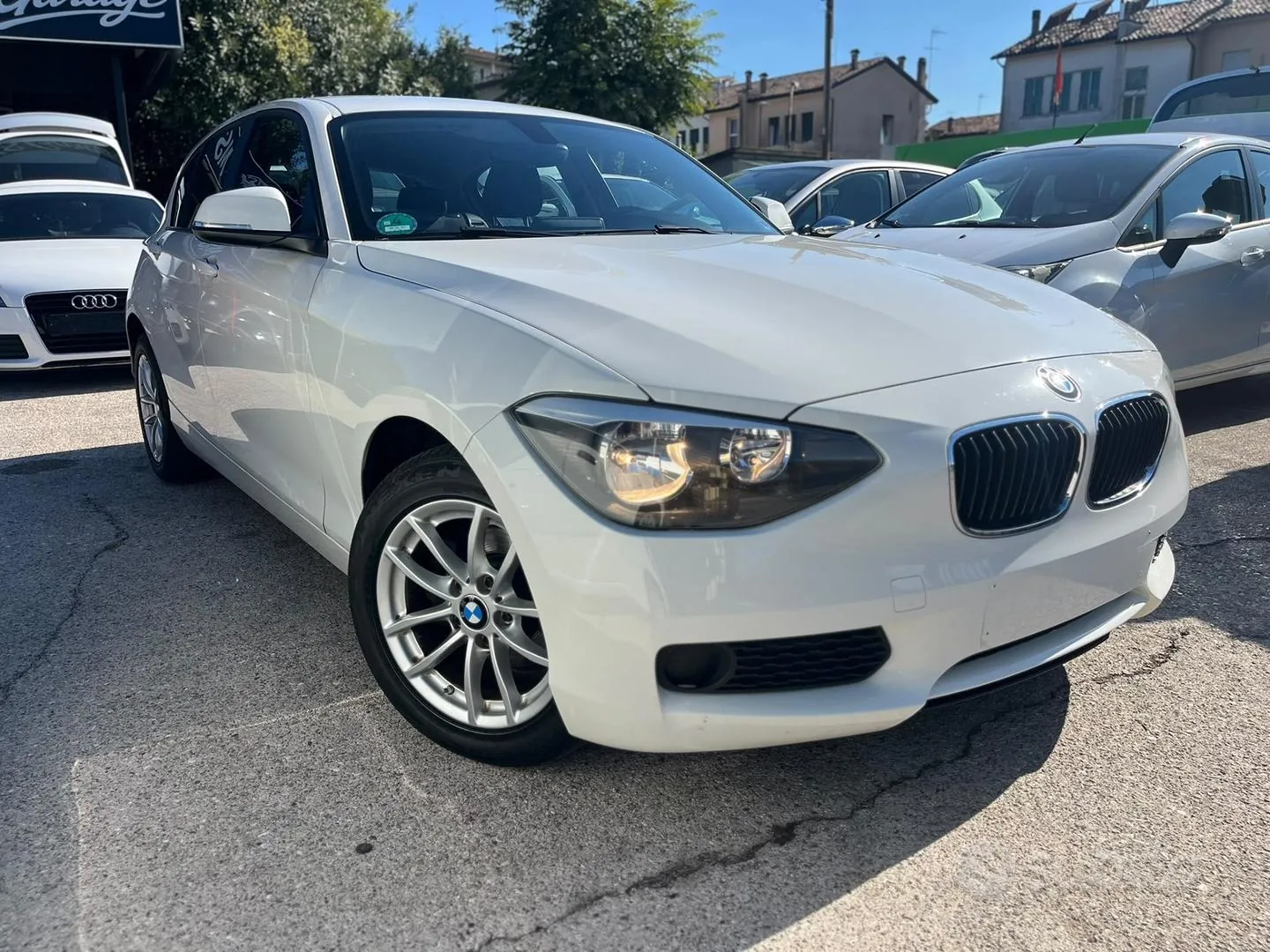 BMW 114I 2014 photo 2