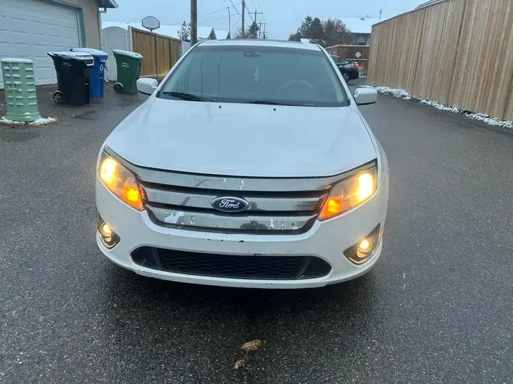 Ford Fusion 2011 photo 2
