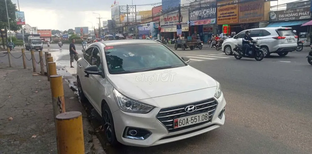 Hyundai Accent 2018 photo 2