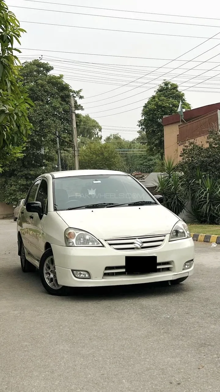 Suzuki Liana