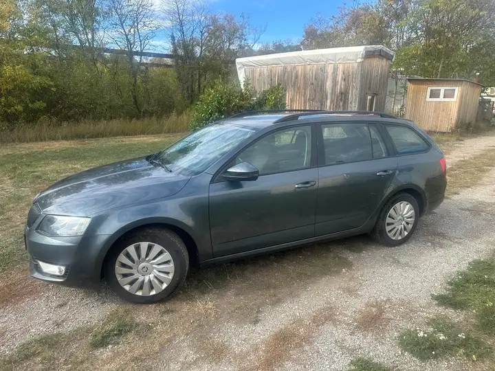 Skoda Octavia Combi 2016 photo 2