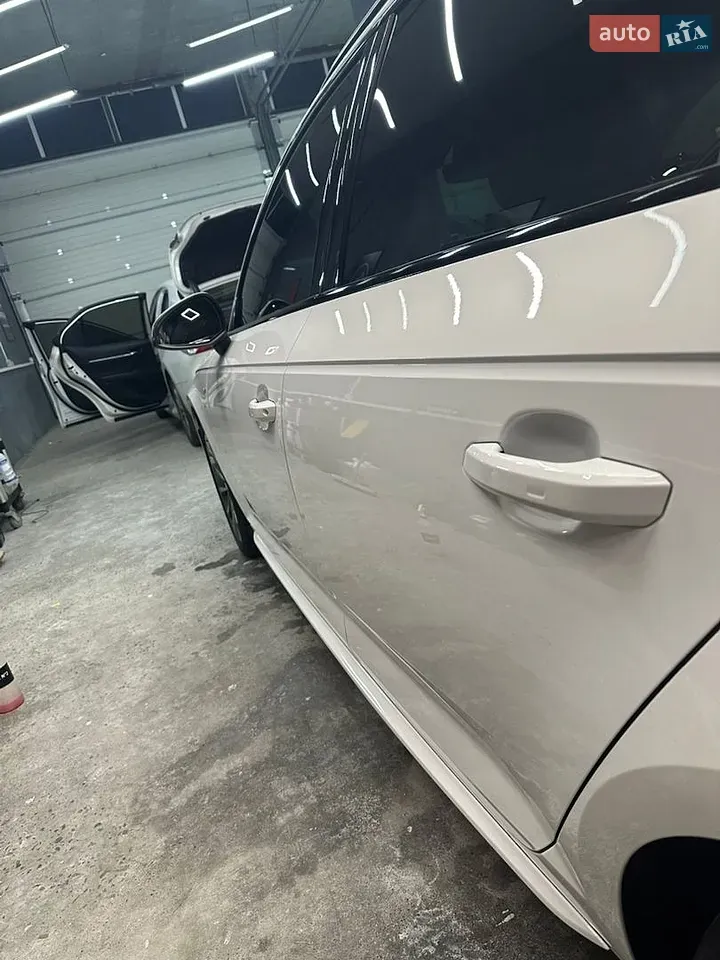 Audi A4 2018 photo 5