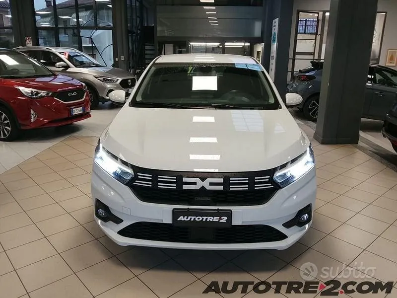 Dacia Sandero 2023 photo 2