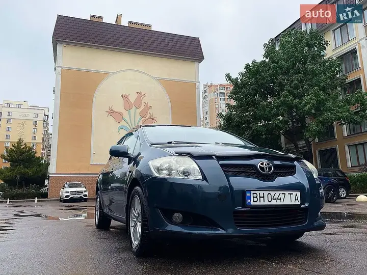 Toyota Auris 2007 photo 2