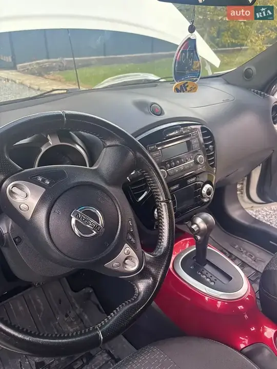 Nissan Juke 2013 photo 4