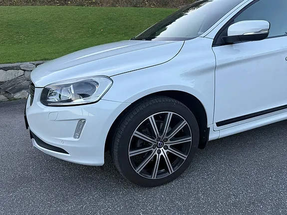 Volvo Xc60 2016 photo 2