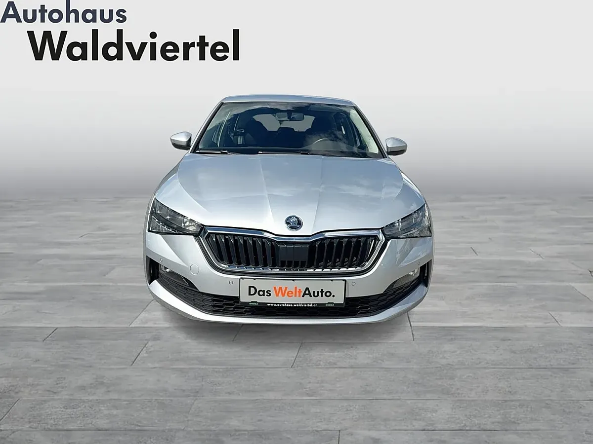 Skoda Scala 2021 photo 2