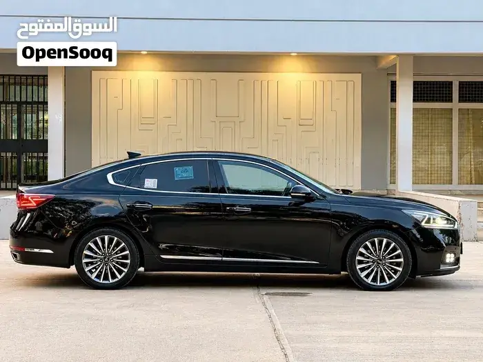 Kia Cadenza 2018 photo 4