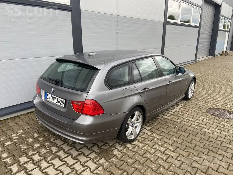 BMW 320D 2009 photo 5