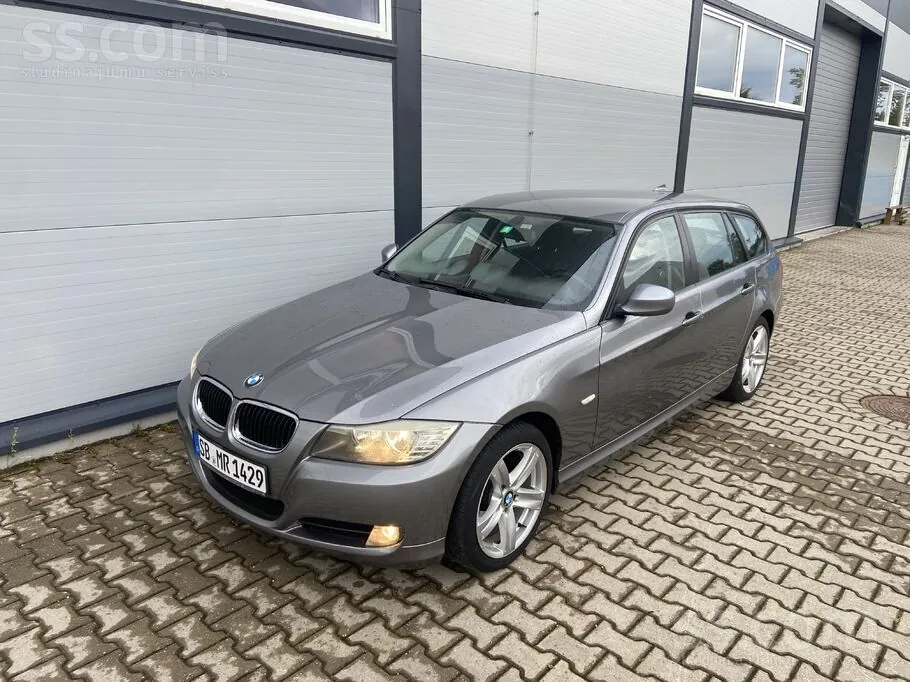 BMW 320D 2009 photo 2