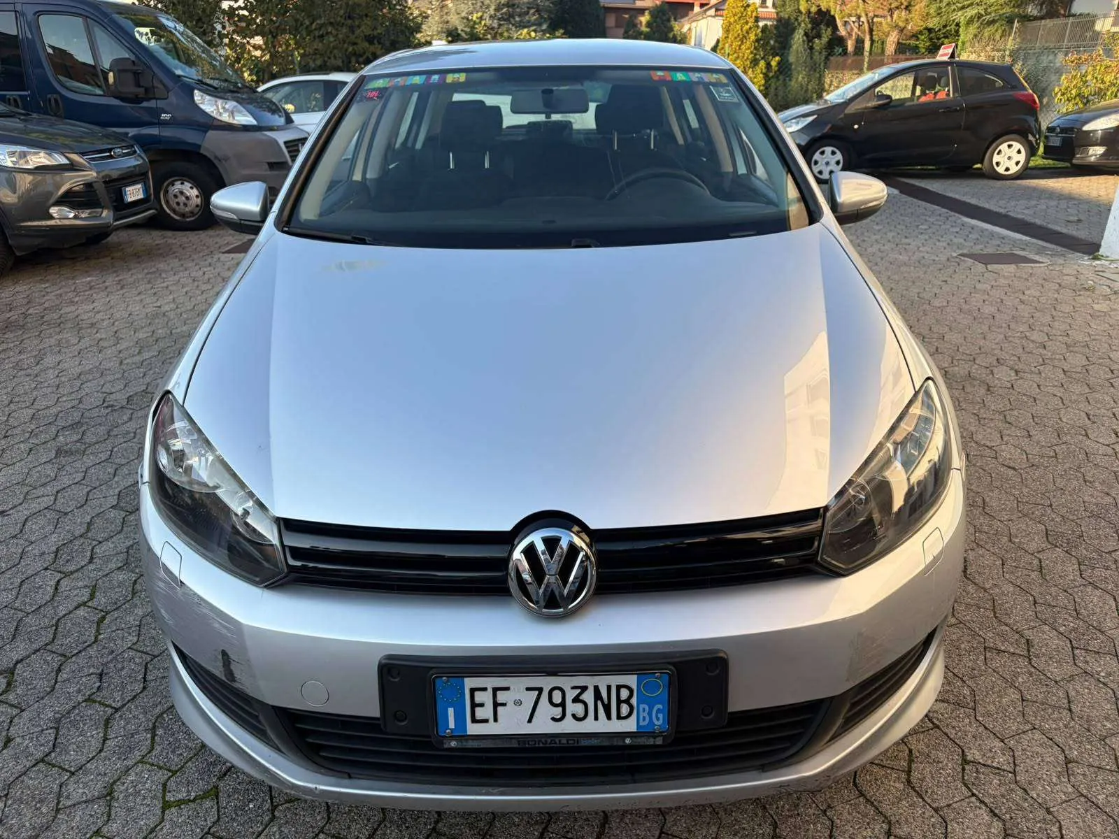 Volkswagen Golf 2011 photo 2