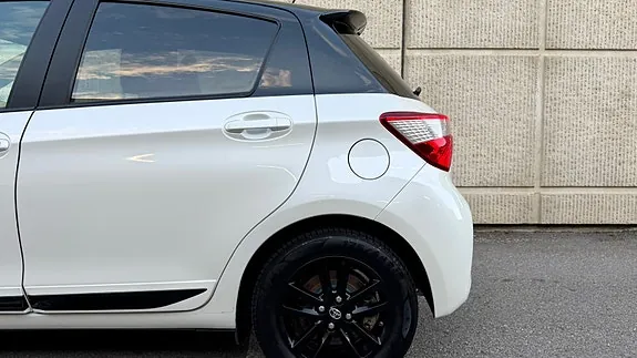 Toyota Yaris 2018 photo 3