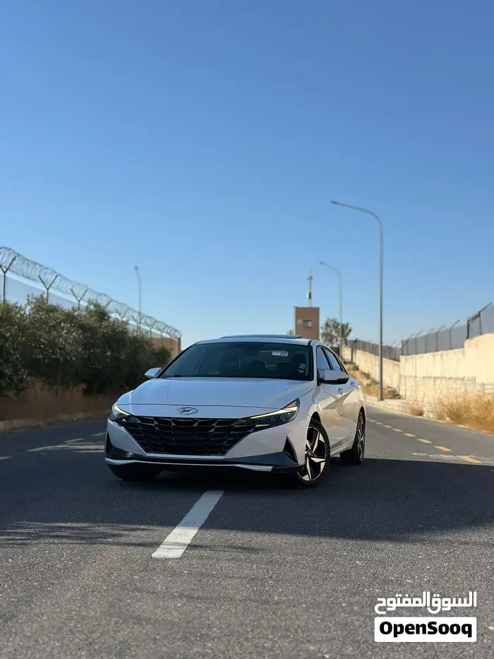 Hyundai Elantra 2023 photo 2