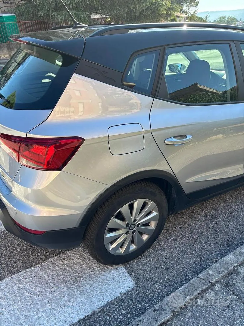 Seat Arona 2021 photo 2