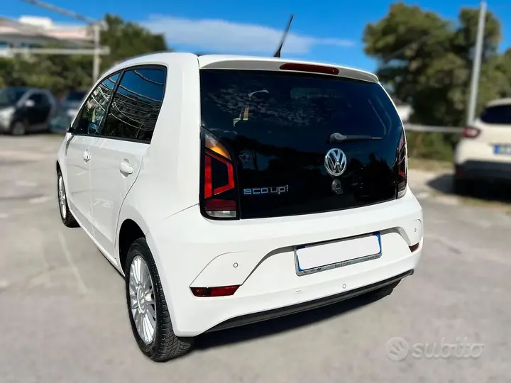Volkswagen Up 2017 photo 3