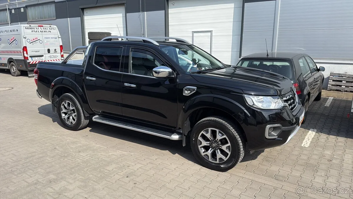 Renault Alaskan