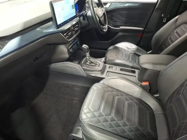 Ford Focus 2023 photo 5