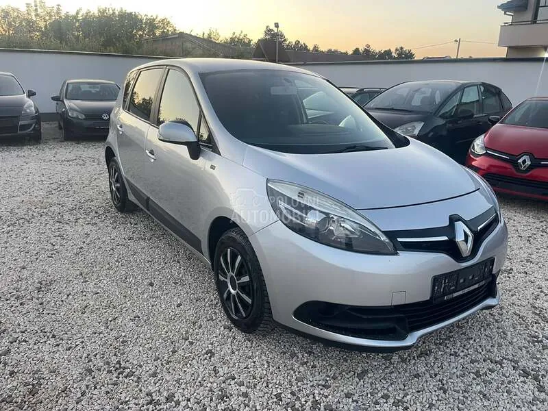 Renault Scenic 2012 photo 4