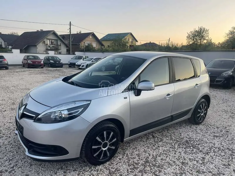 Renault Scenic 2012 photo 3
