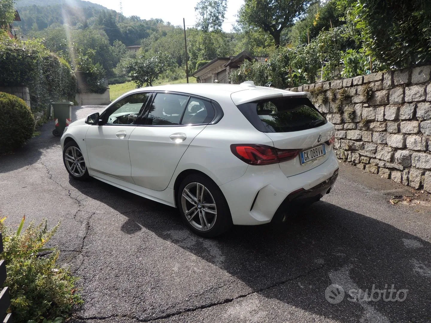 BMW 118I 2022 photo 2