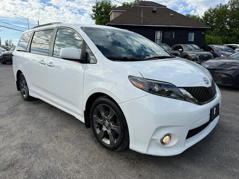 Toyota Sienna 2016 photo 3