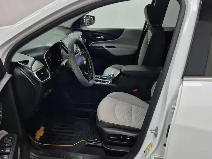 Chevrolet Equinox 2019 photo 2