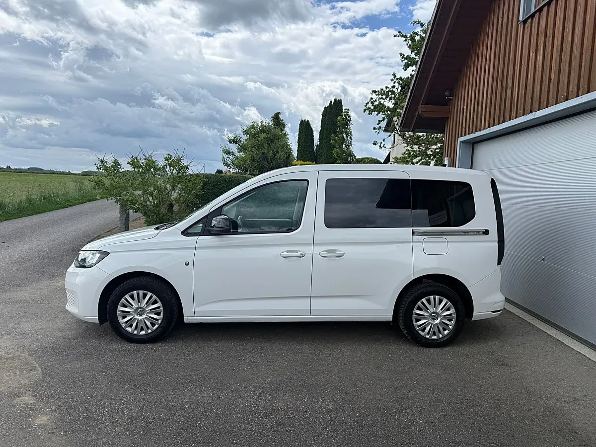 Volkswagen Caddy 2022 photo 2