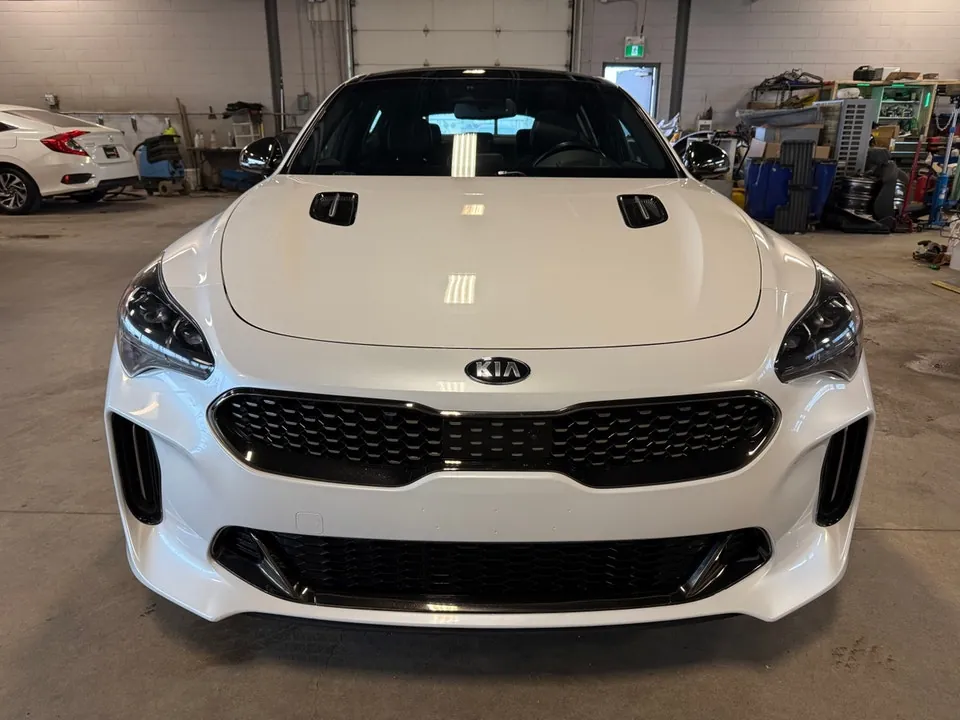 Kia Stinger 2018 photo 2