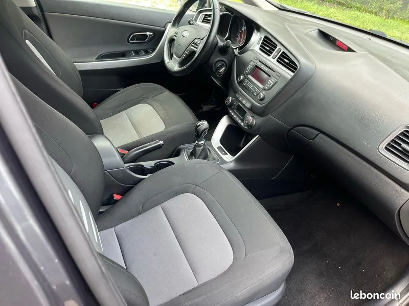 Kia Ceed 2015 photo 4