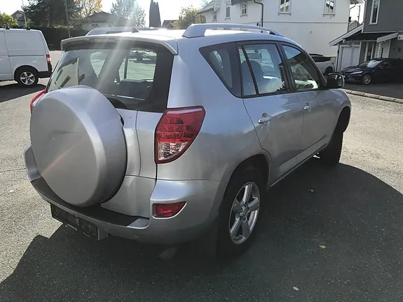 Toyota Rav4 2006 photo 3