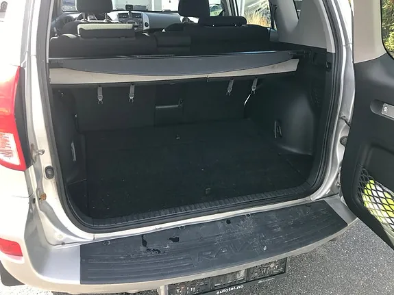 Toyota Rav4 2006 photo 5